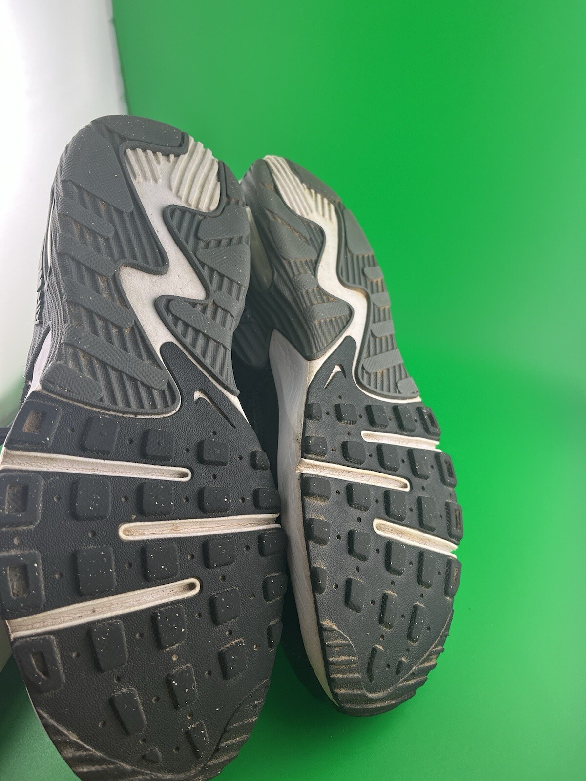 USED Size 8.5 - Woman’s Nike Air Max Excee Black - image 7