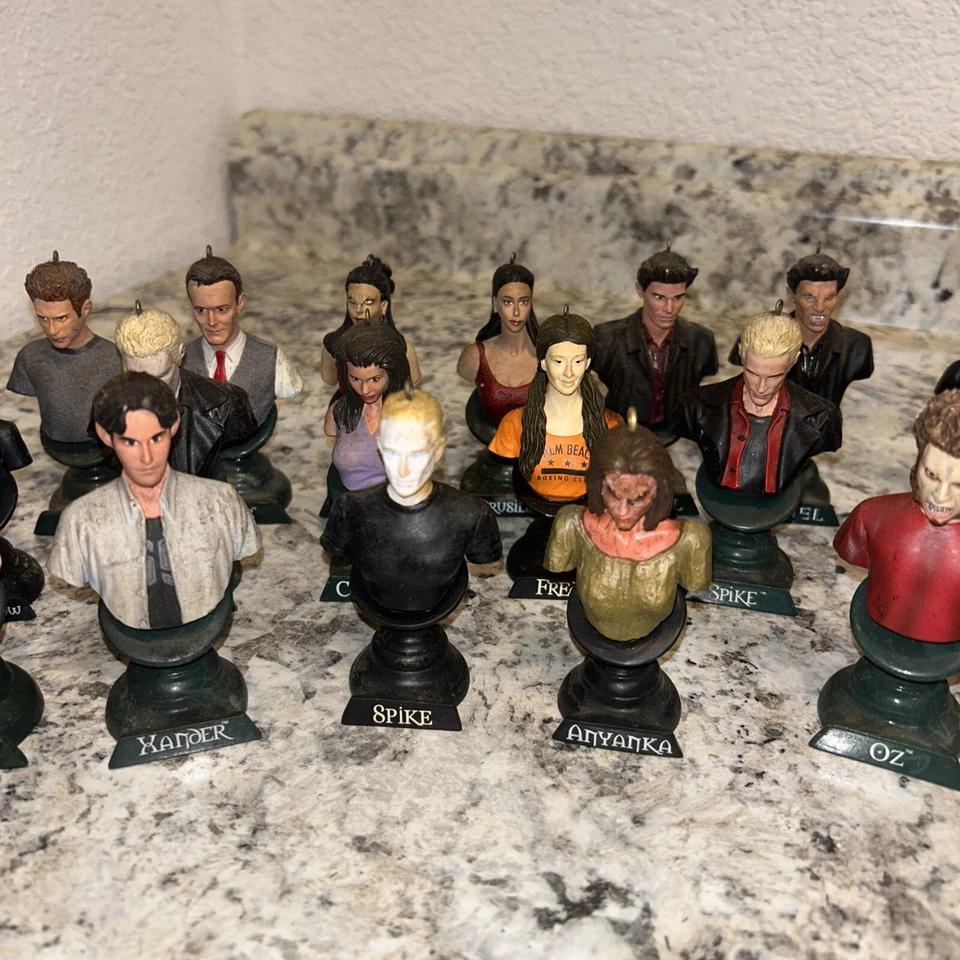 Buffy la Cazadora de Vampiros Ornamento Busto Fyarl Demonio Giles Anyanka 25 Figuras 2000 Foto 4 de 4