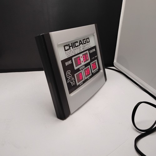Chicago White Sox Digital Alarm Clock - Picture 3 of 6