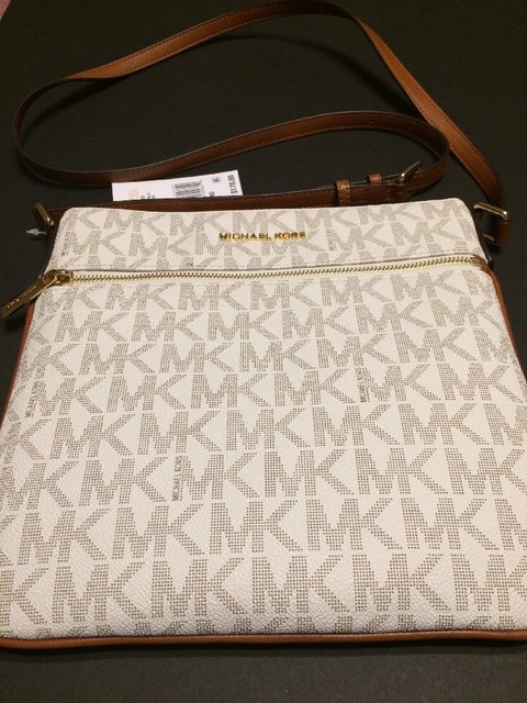 michael kors bedford signature flat crossbody