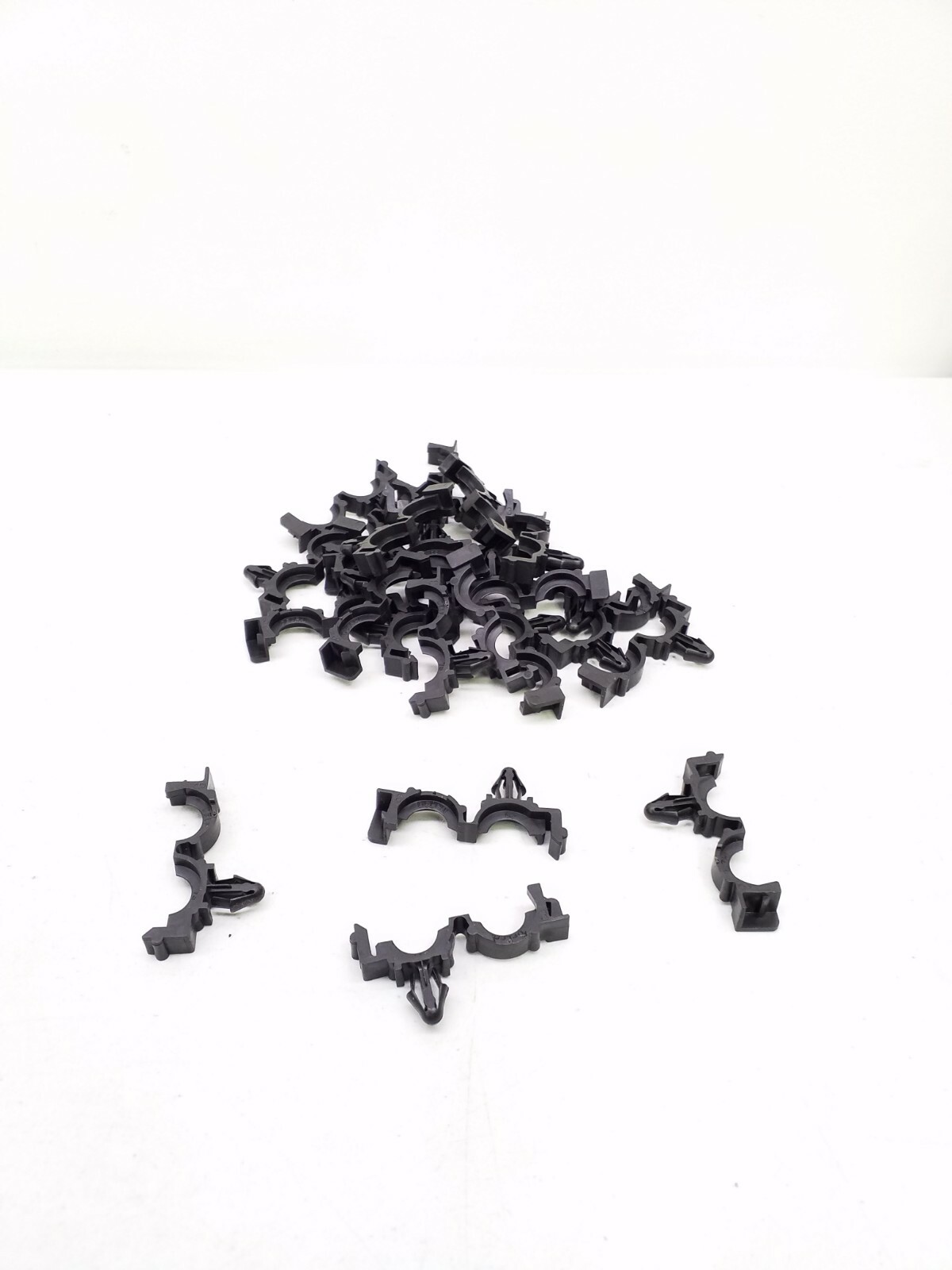 Wire Retainer Routing Clips 2039 Delphi ⅜ Wire Loom Routing Clip Retainer QTY 25 | eBay