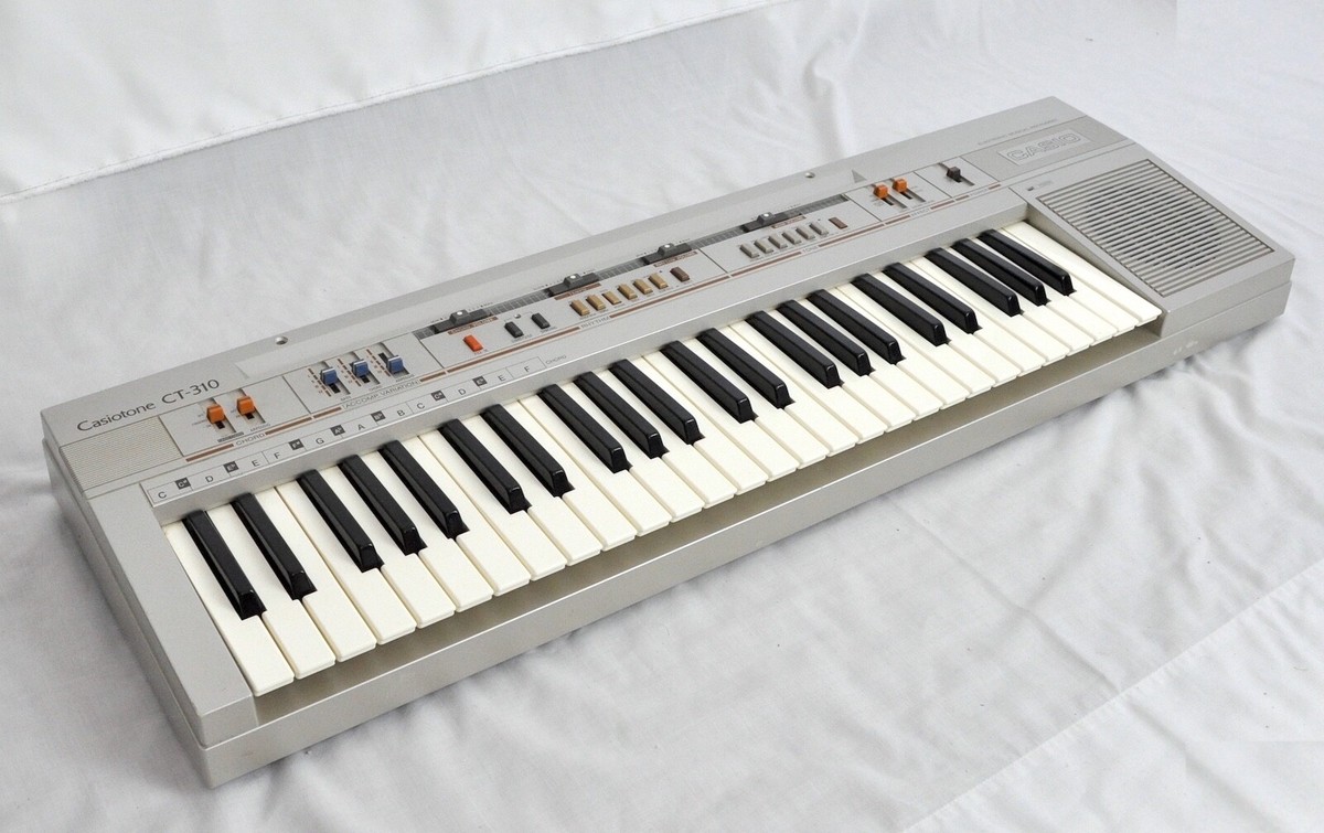 Casio Casiotone CT-310 Portable Keyboard - 49 Keys Vintage