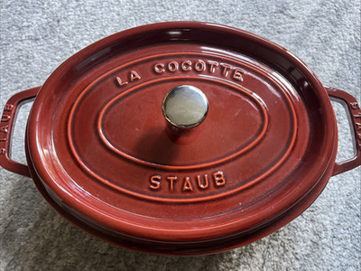 Staub La Cocotte #29 - 4 Qt. Oval Red Enamel Cast Iron Pot/Dutch