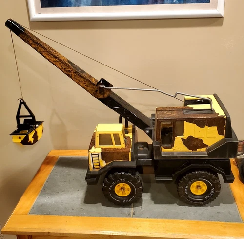 Vintage Mighty Tonka Crane Truck - Turbo-Diesel XMB-975  Restoration Project