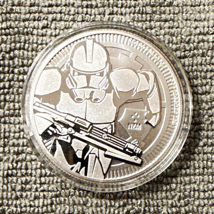 Star Wars Stormtrooper Niue 2019 $2 0.999 Silver Coin Queen Elizabeth II