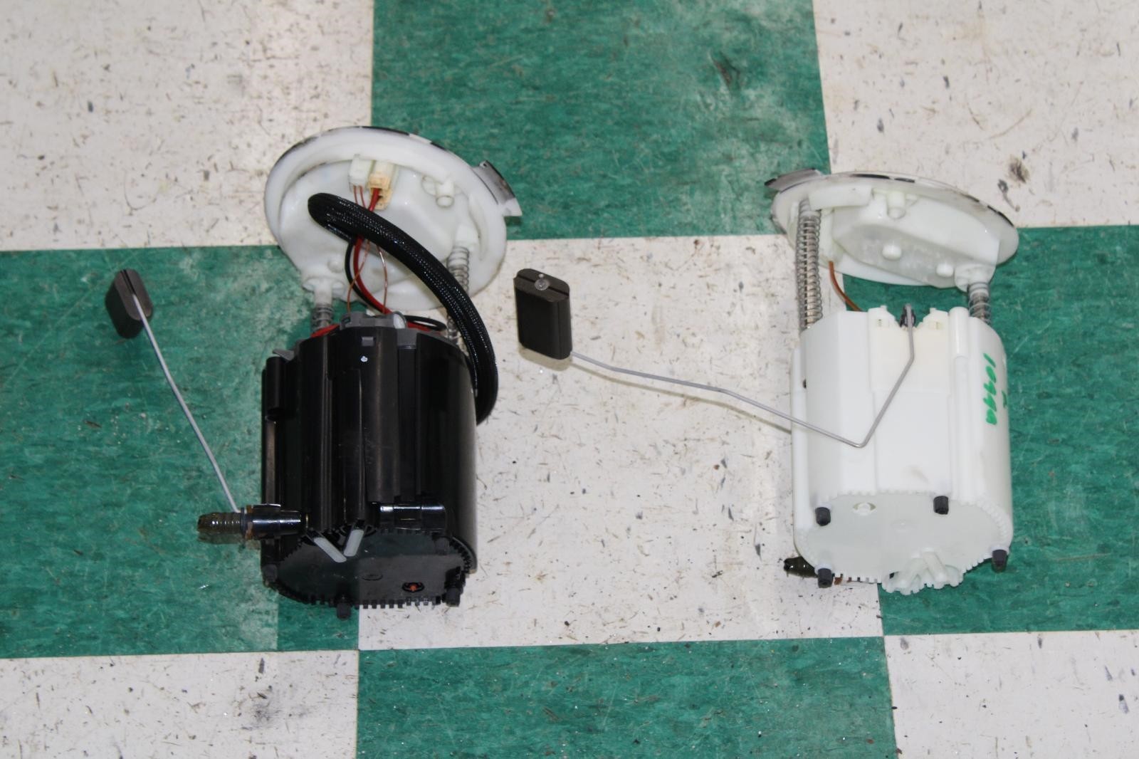 14-20 Ghibli 3.0L OEM Engine Gas Gas LH RH Fuel Pump Assembly Pair 2X WTY OE WTY