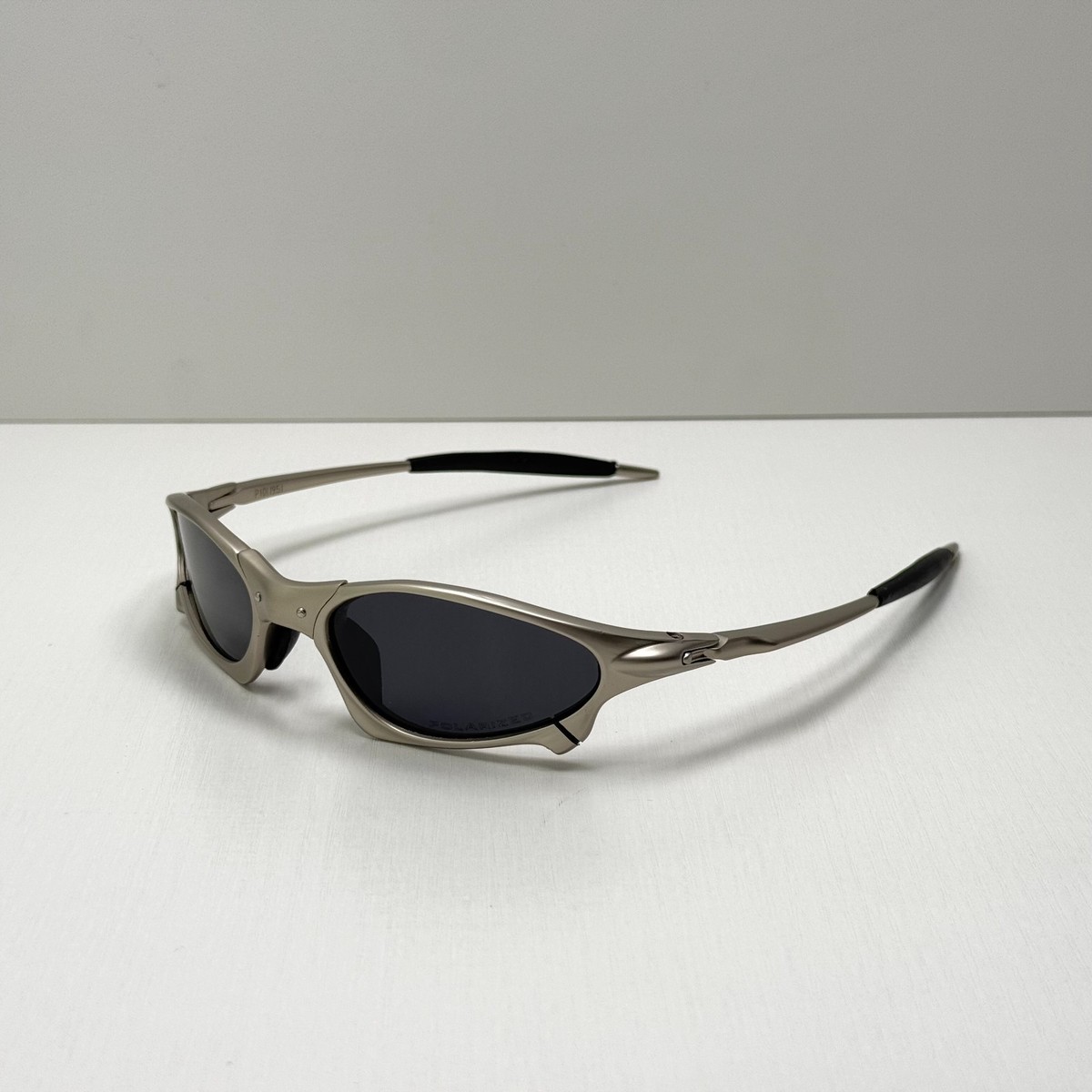 Oakley オークリー メダル penny Oakley Penny X-Metal Sunglasses Silver Frame Black Lens Classic | eBay