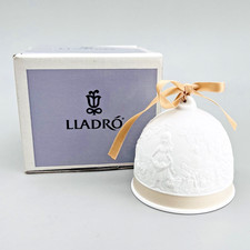 Lladro 1993 Fall Bell Ornament Bisque Porcelain Collectors Society #17615 Peach