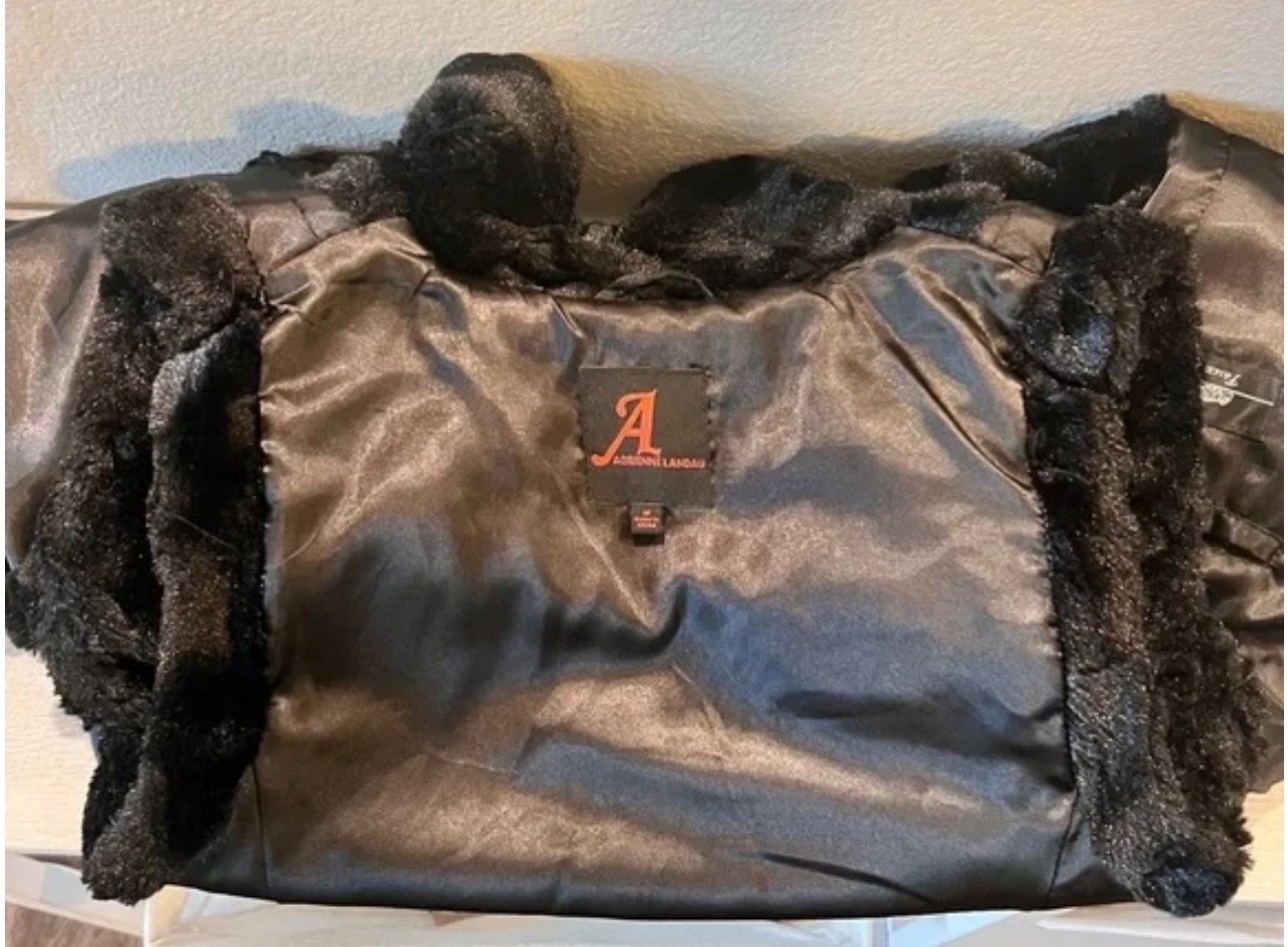 New women’s Adrienne Landau Reversible Quilted Rabbit Vest Size M Retail $400