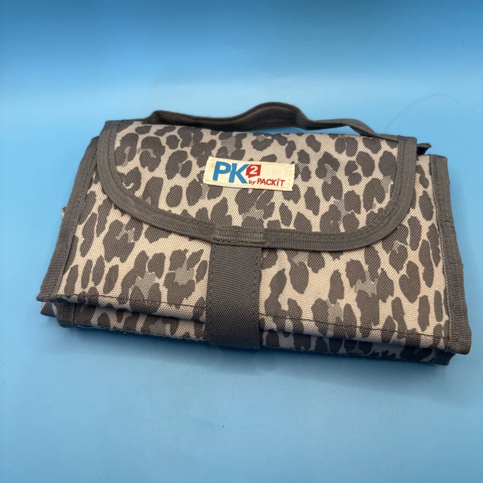 PK2 BY PACK IT Freezable FOLD & FREEZE LUNCH BAG Grey Cheetah Print - Image 4 of 4