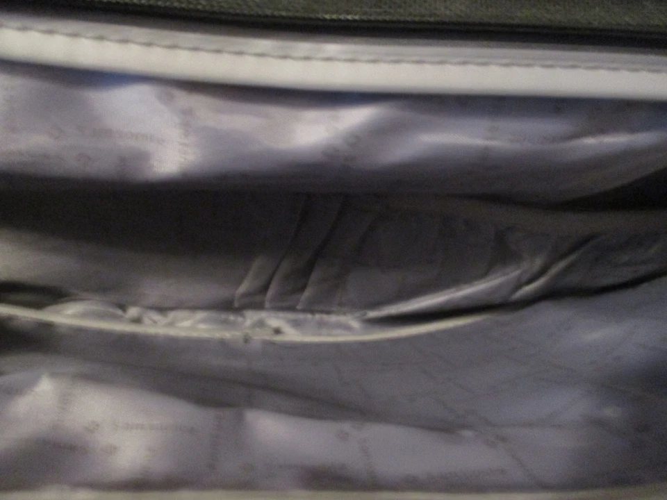 Samsonite Bolsa de Lona / Carry on Poliuretano Vinilo Negro en Excelente Estado Foto 3 de 4