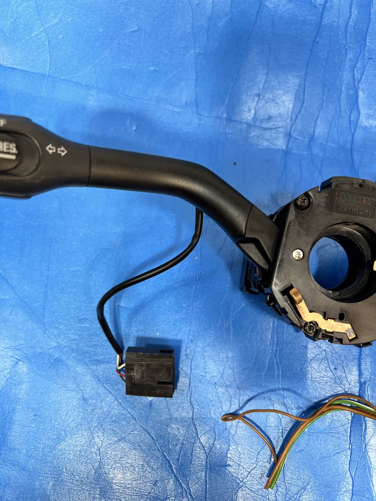 19992003 VW EUROVAN T4 STEERING COLUMN WINDSHIELD WIPER TURN SIGNAL