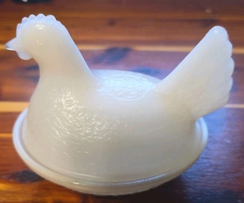 Vintage Small White Milk Glass Chicken Hen on Nest Covered Bowl Candy Dish