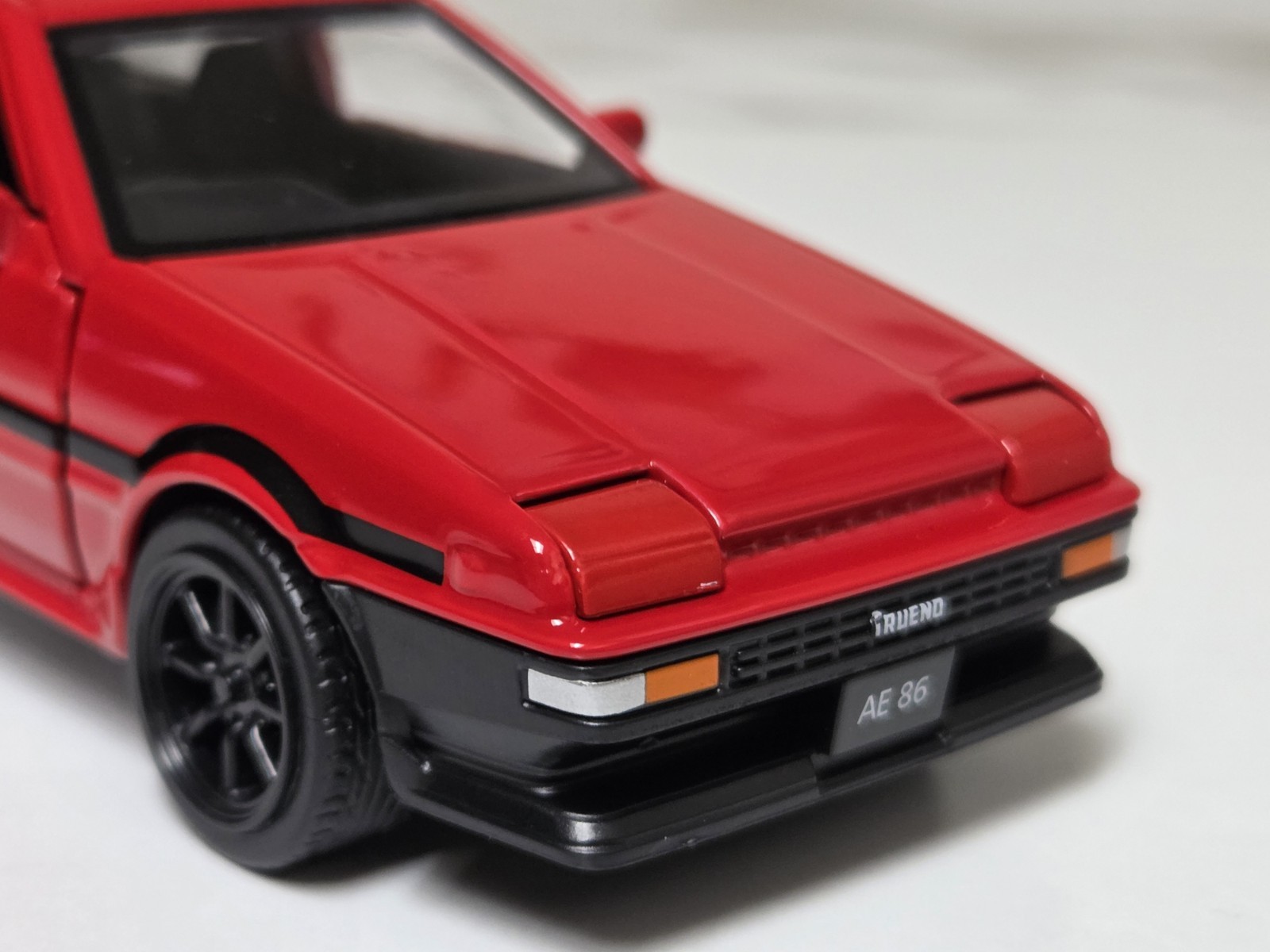 Red 1986 Toyota AE86 RHD 1:32 Friction Powered Model Car JDM