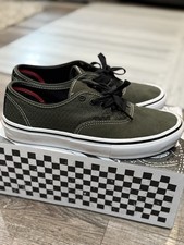 Skate Authentic Vans Pro Shoes Size 8.5 New with Box