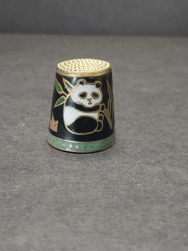 Collectable Thimble    Panda Bear Eating Bamboo  Inlay Inlaid Thimble 