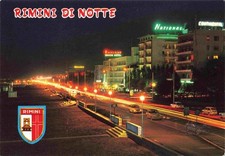 Rimini IT Lungomare di notte Uferpromenade Na...