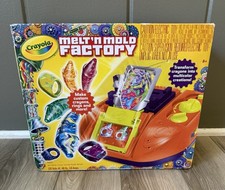 Crayola Melt 'N Mold Factory Crayon Maker w/ Crayons & Molds Brand New Open Box