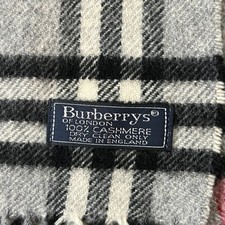 Vintage Burberrys of London 100% Cashmere Nov...