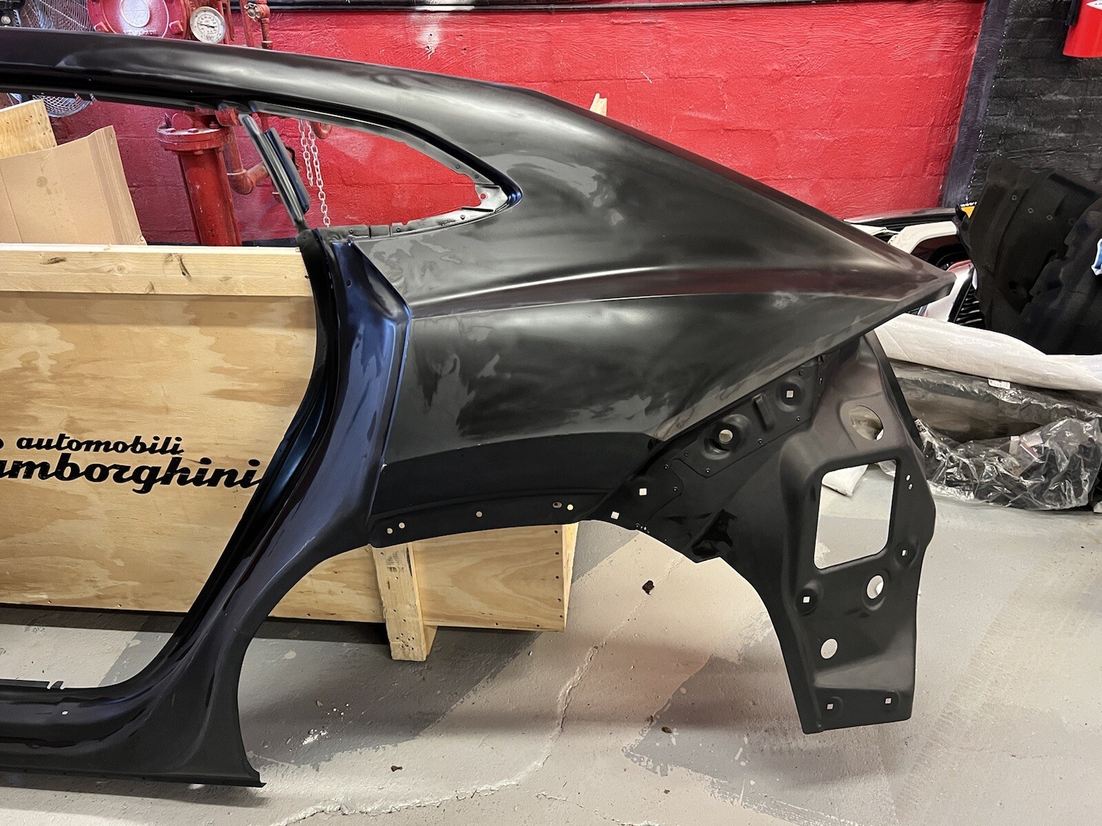 Lamborghini Urus Quarter Panel
