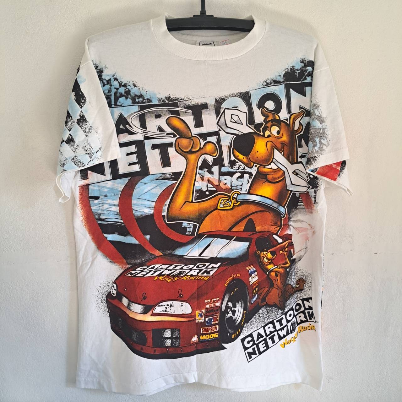 Scooby Doo t shirt Nascar Cartoon Network Wacky Racing size L Reprint white 068