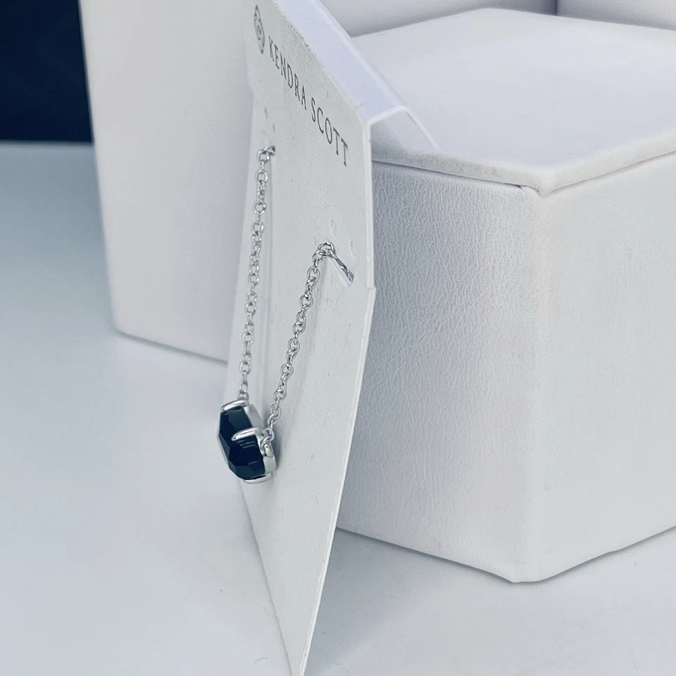 Collar de cadena Kendra Scott corte esmeralda piedra negra plata nuevo con etiquetas $50 Foto 2 de 4