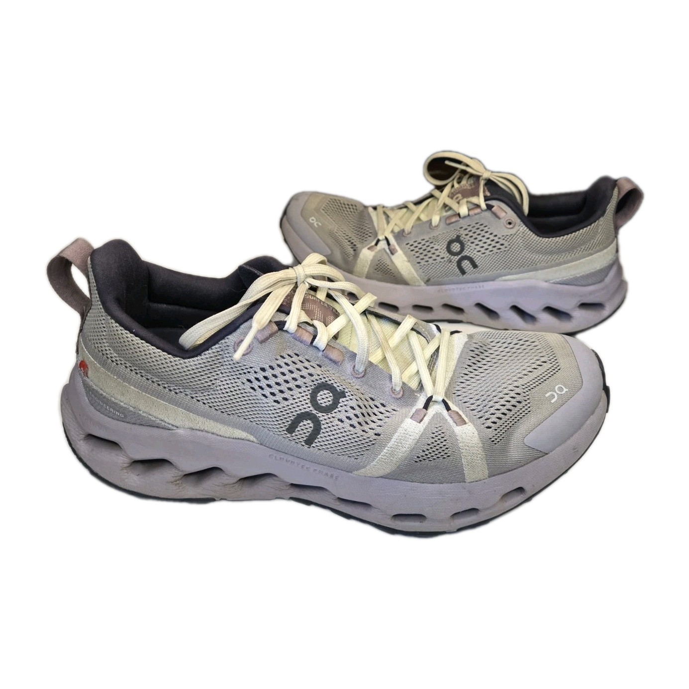 Zapatos para correr On Cloudsurfer Trail talla 9,5 para mujer plántula lila púrpura negro
