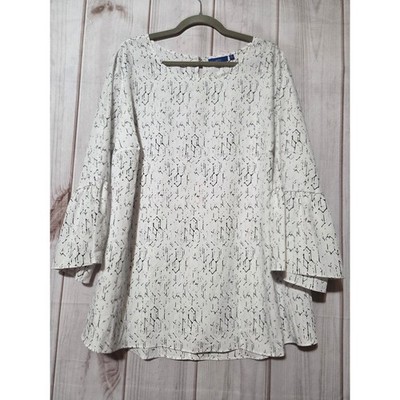 Apt 9 Womens 3X White Geometric Abstract Bell Sleeve Blouse Keyhole Back Top