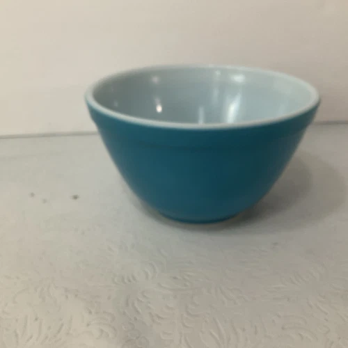 Pyrex Blue Nesting Bowl 1/2 Qt. 5.75” Diameter/3.25” Height #401