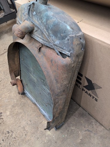 Radiator + Shroud Ford 2N 8N 9N 8N8005 8N RADIATOR R2R - Picture 6 of 7