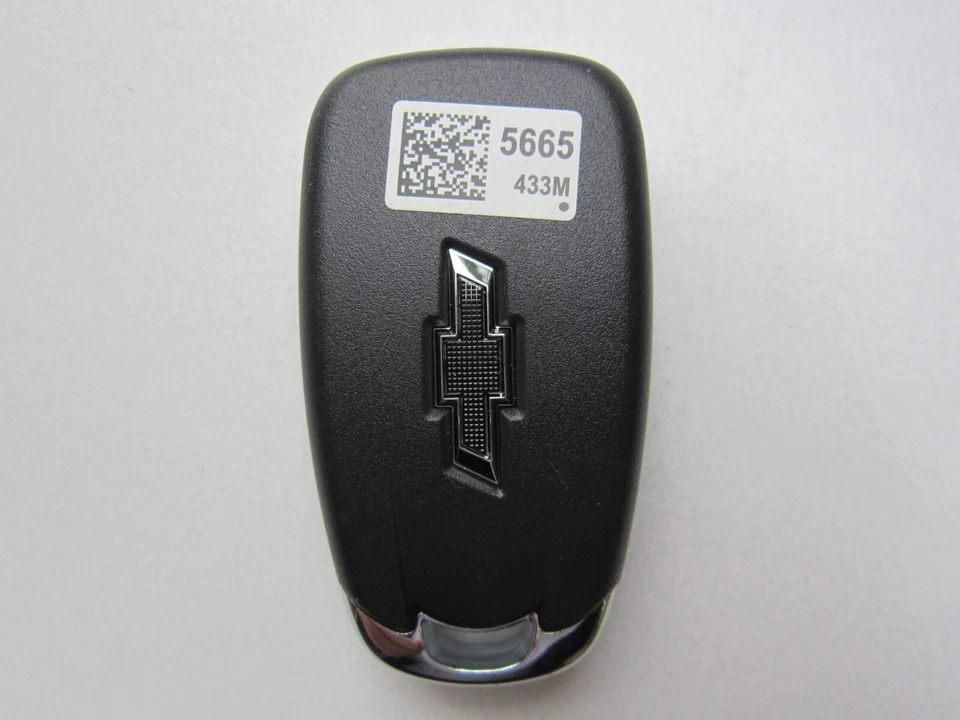 OEM 2022-2023 CHEVY BOLT EV EUV KEYLESS REMOTE SMART KEY FOB 13535665 UNLOCKED - Image 3 of 4