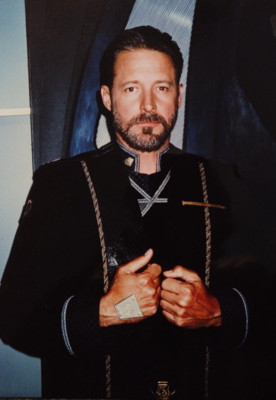 7x10 Color Photo Bruce Boxleitner BABYLON 5 Captain Sheridan