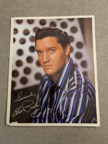 Photo catalogue Elvis Presley RCA Victor 9" x 7" couleur - Photo 1/2