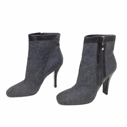 Via Spiga Gray Flannel & Black Leather Boots Size 9 M - Picture 2 of 12