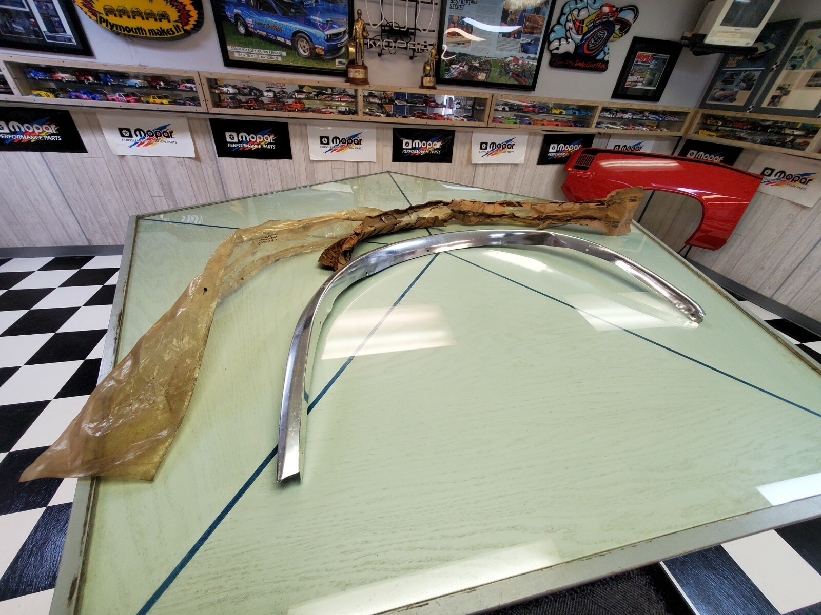 198289 Plymouth New Yorker & Grand Fury Wheel Opening Mldg NOS MOPAR