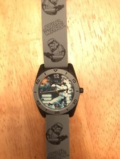 RARE star wars STORM-trooper analog watch accutime great condition metal
