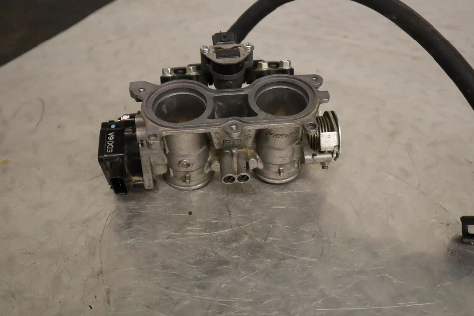 Honda CB500X CB500 2015 cuerpo del acelerador 16400-MGZ-D02 envío gratuito Foto 4 de 4