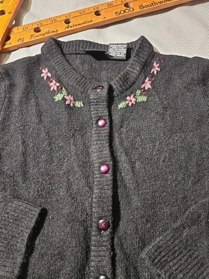 Suéter Vintage Xhilaration Jóvenes Niñas Mediano 7/8 Negro Floral Cárdigan Años 90 Foto 2 de 4