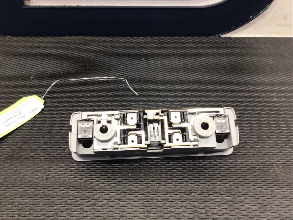 2004 Honda Element-OVERHEAD DOME MAP LIGHT — 第 3/4 张图片