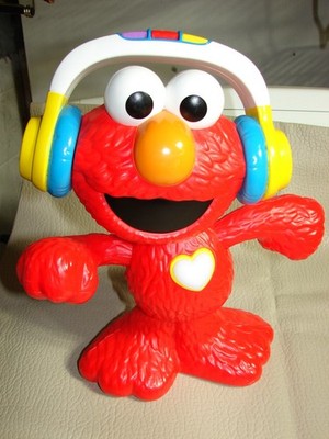 Sesame Street LET'S DANCE ELMO 12'' Toy that Sings, Dances, Lights Up -Works