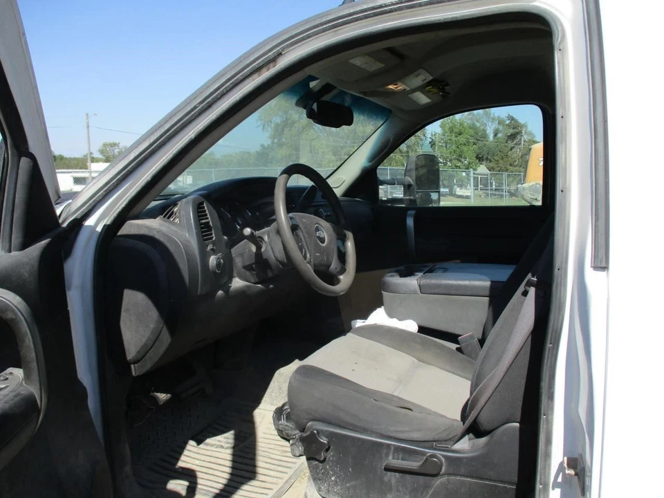 Cilindro maestro de freno para furgoneta Express 2500 09-16 1700070 Foto 2 de 4