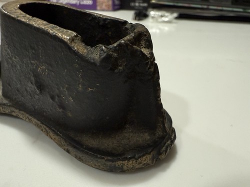 Cast Iron Cobbler Shoe Form Small Child Vintage Antique Paperweight Decor Vase - Picture 11 of 14