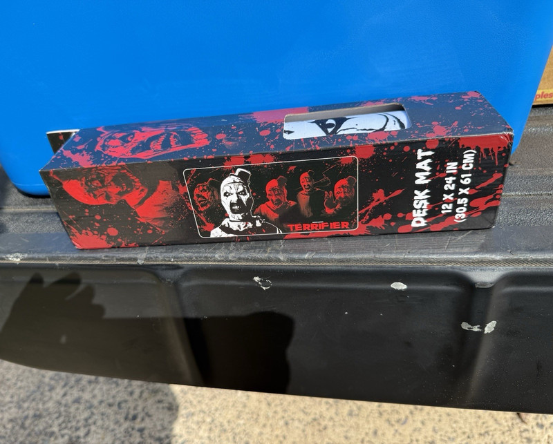 Terrifier Pictorial Desk Mat 12 x 24 in Black/Red 0.5 in Thick Pad