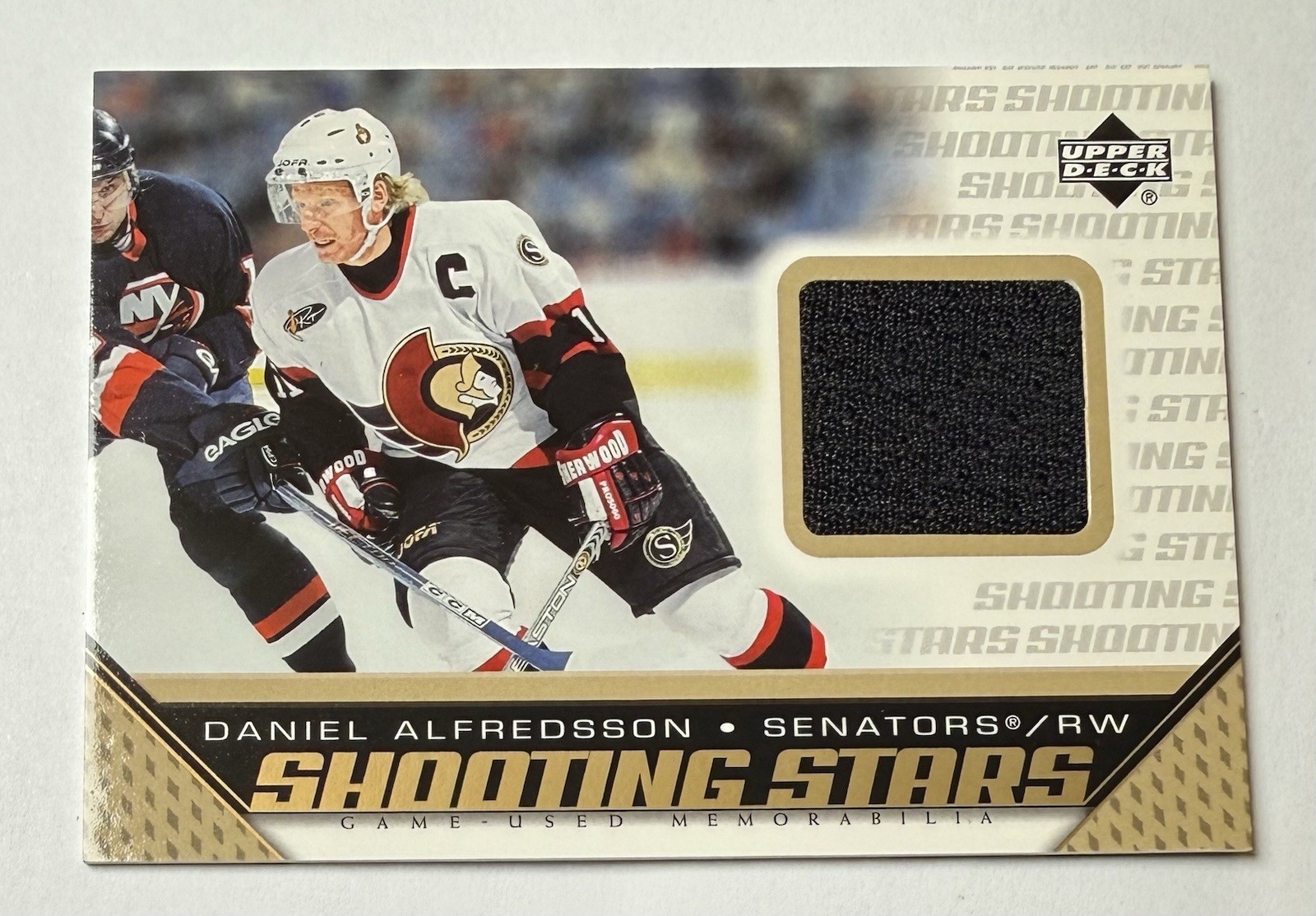 2005-06 Upper Deck Shooting Stars Jersey #S-DA Daniel Alfredsson Senators Card