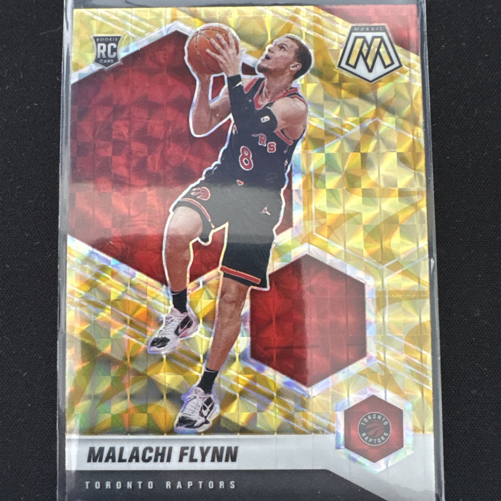 2020-21 Panini Mosaic Gold Wave Prizm Malachi Flynn #236 Rookie RC