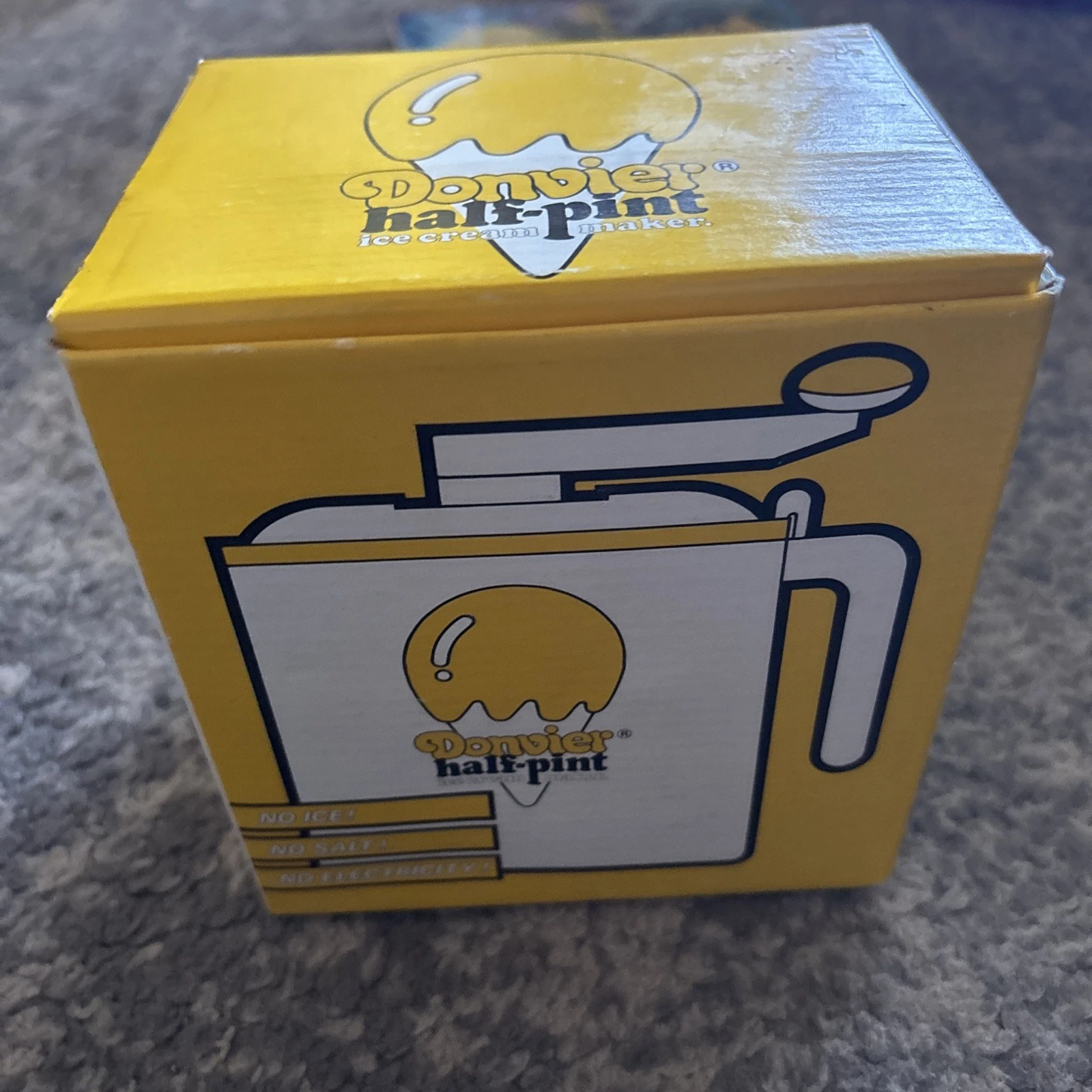 Donvier Ice Cream Maker Half-Pint Manual Hand Crank Vintage Complete Unused
Opens in a new window or