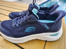 NEW Skechers Hands Free Swift Fit Navy Women s 6 Athletic Sneakers Shoes