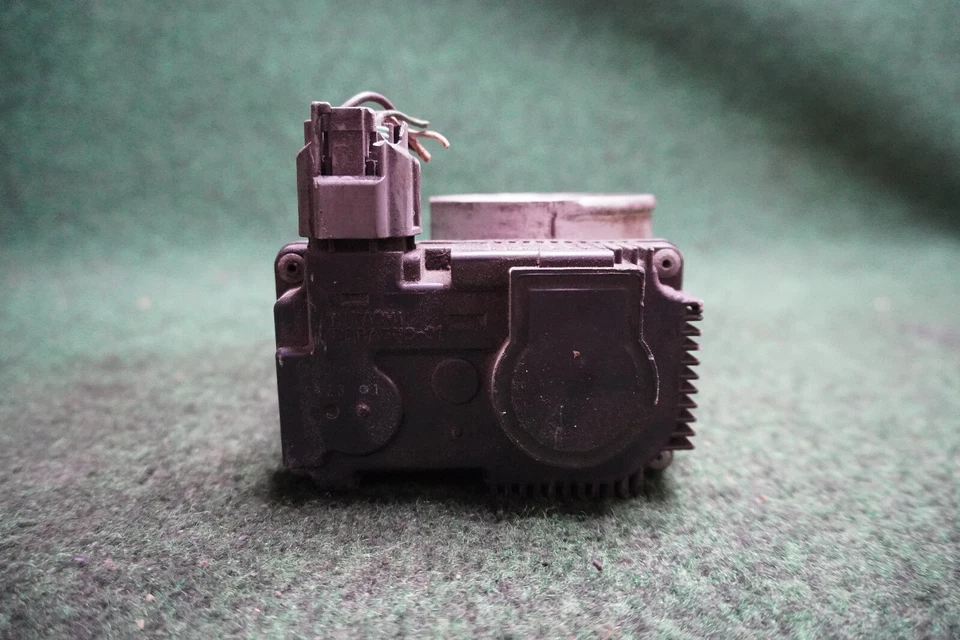 2004 Nissan Murano 3.5L corpo do acelerador fabricante de equipamento original 576-01 - Imagem 3 de 4