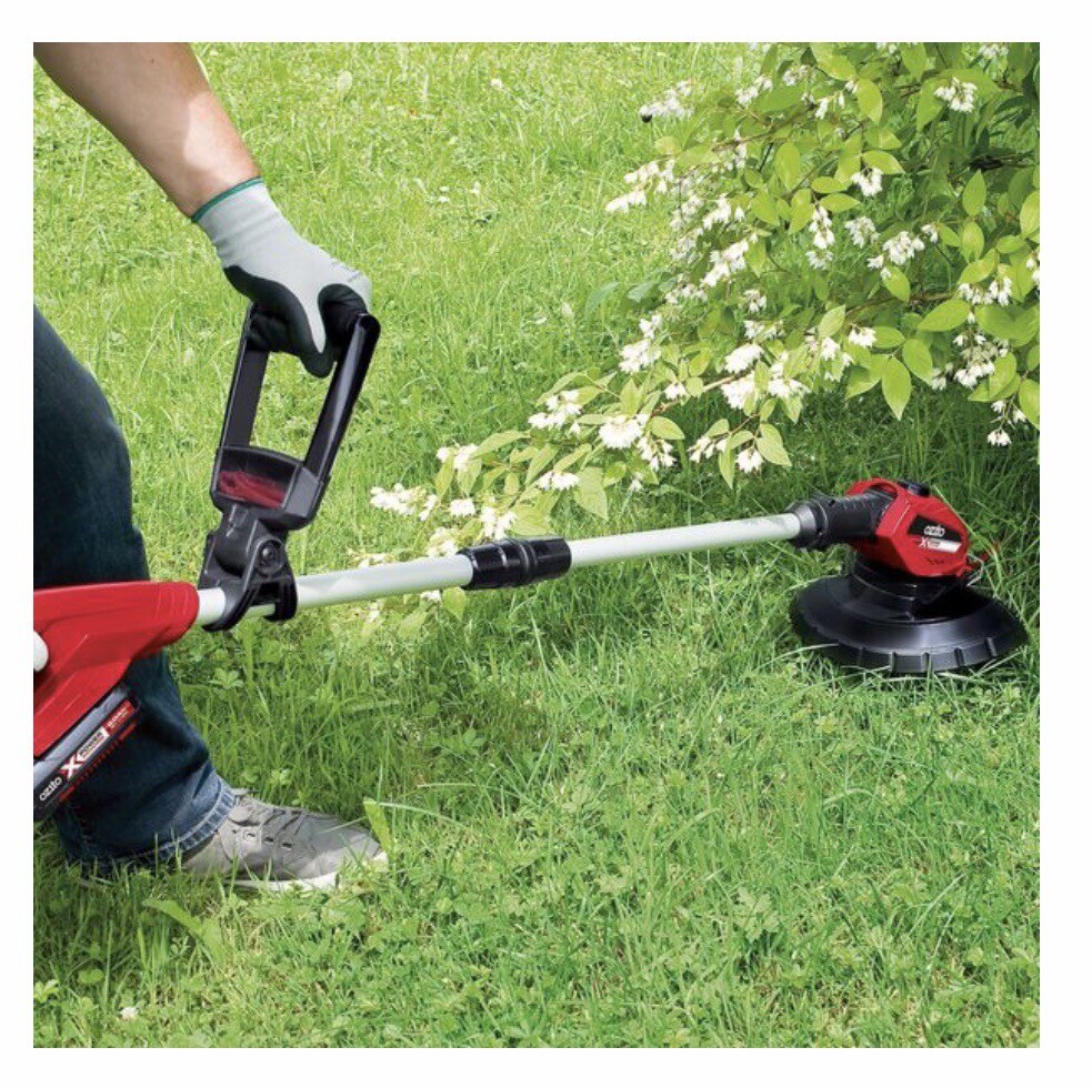 Ozito PXC 18V Grass Trimmer Kit, 5 Position Tilting Head & 10 Blades