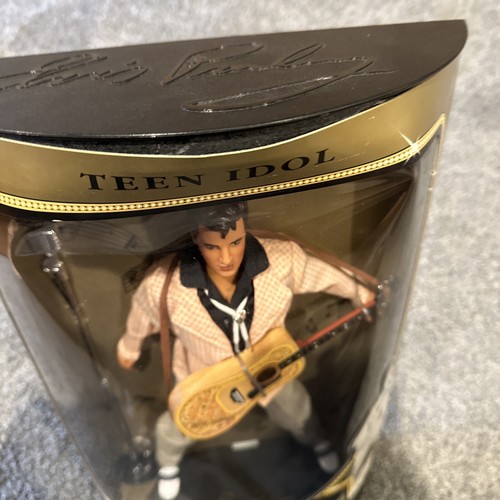 Elvis Presley "Teen Idol" Vintage 1993 Hasbro Doll w/Guitar - Picture 4 of 5